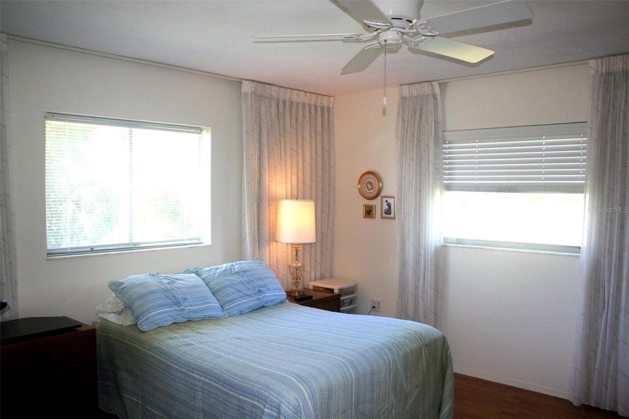 Listing Photo 9