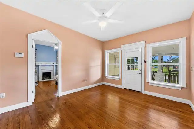 Listing Photo 16