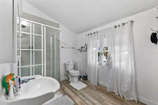 Listing Photo 20