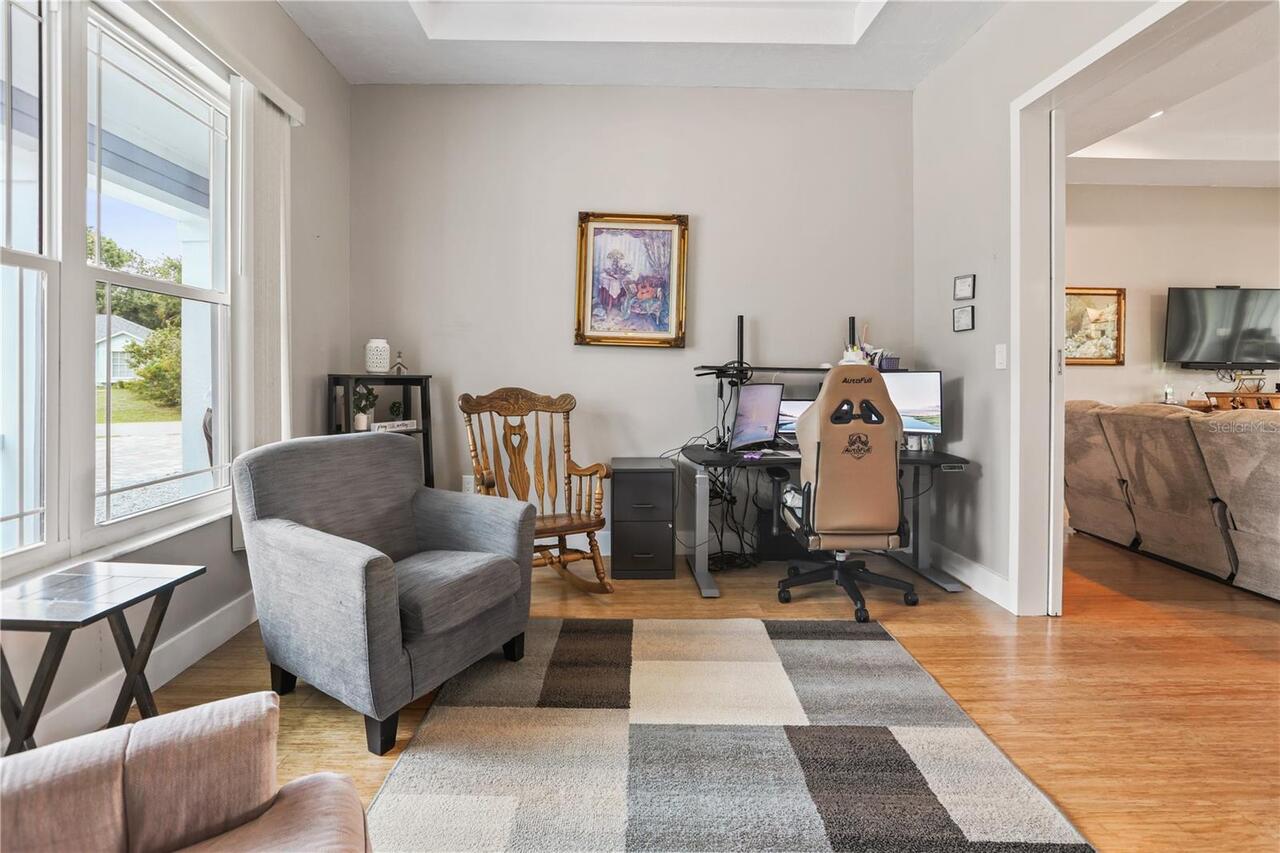 Listing Photo 10