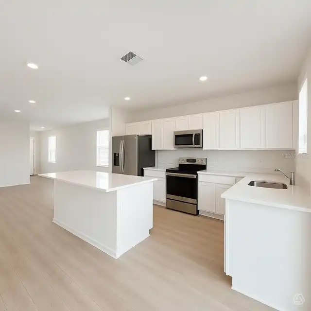 Listing Photo 6