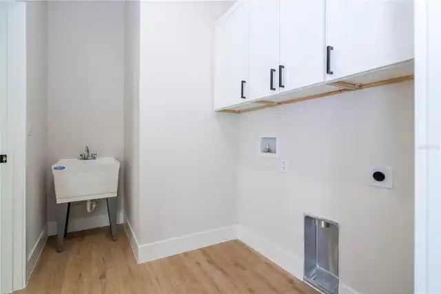 Listing Photo 16