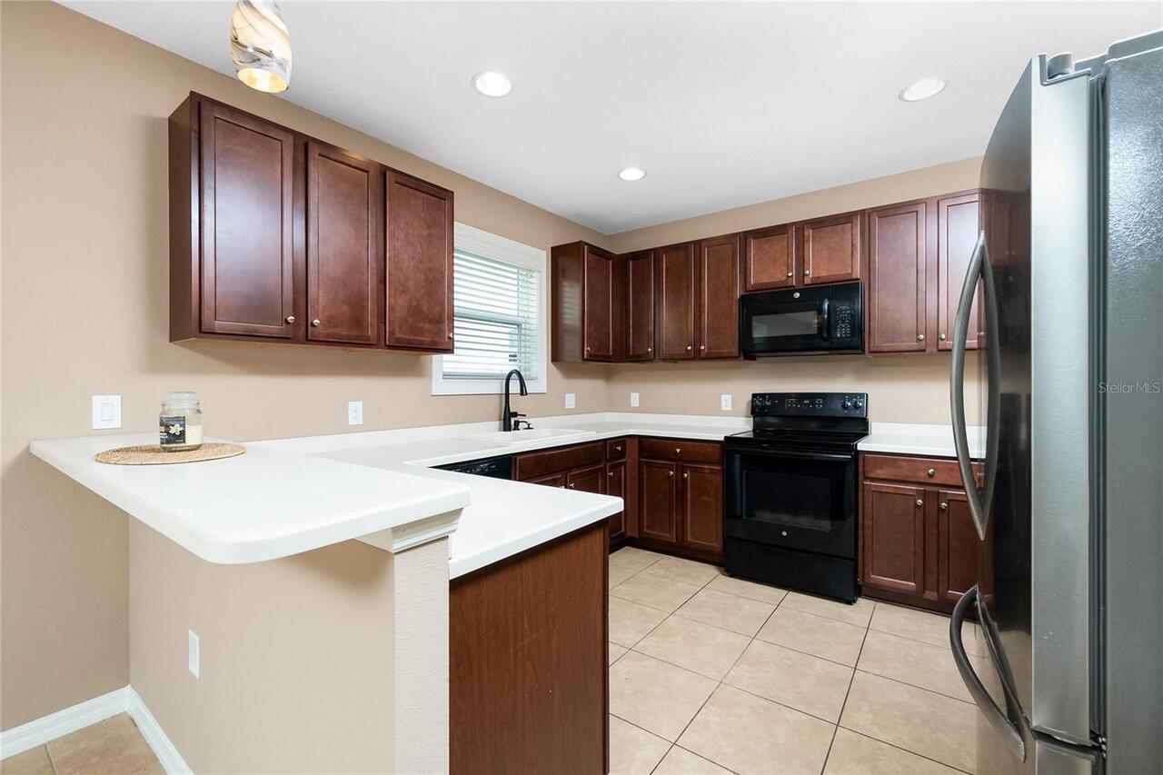 Listing Photo 9