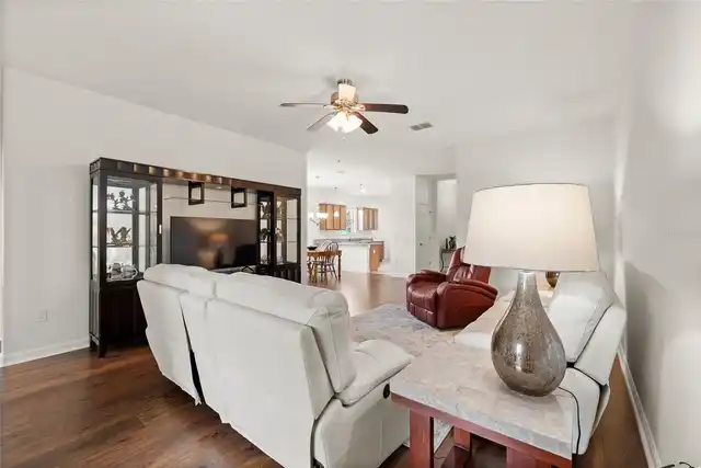 Listing Photo 33