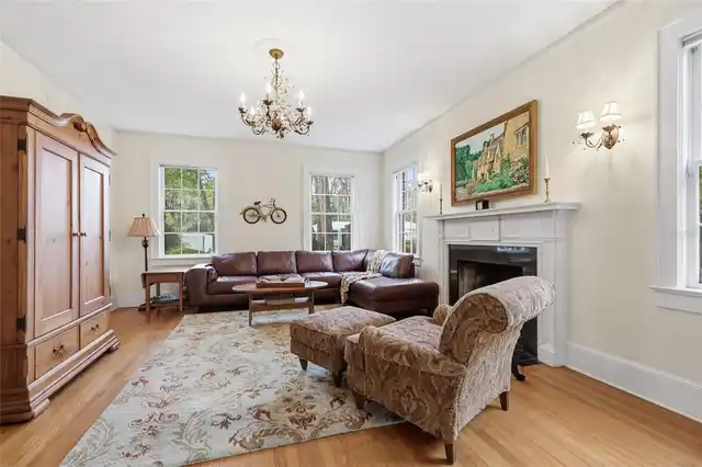 Listing Photo 6