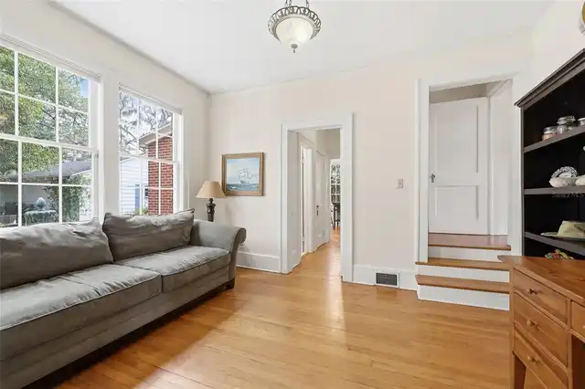 Listing Photo 14