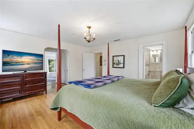 Listing Photo 18