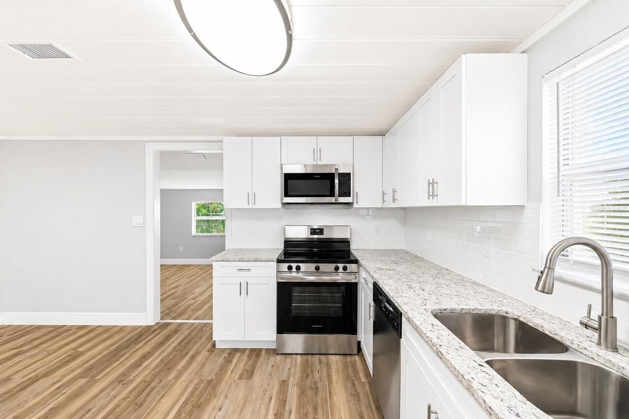 Listing Photo 19