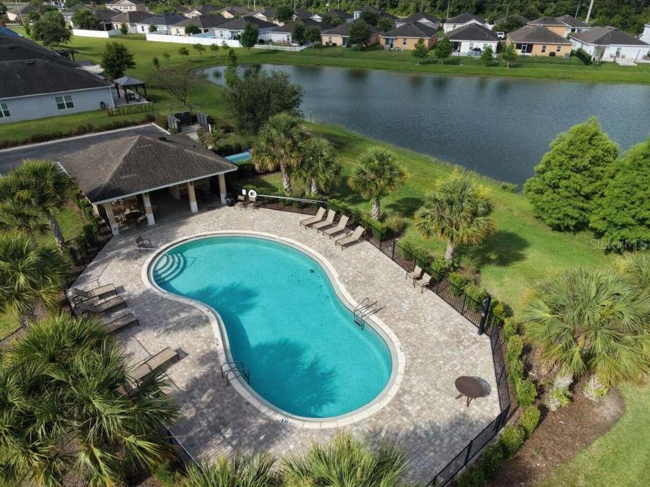 Listing Photo 11