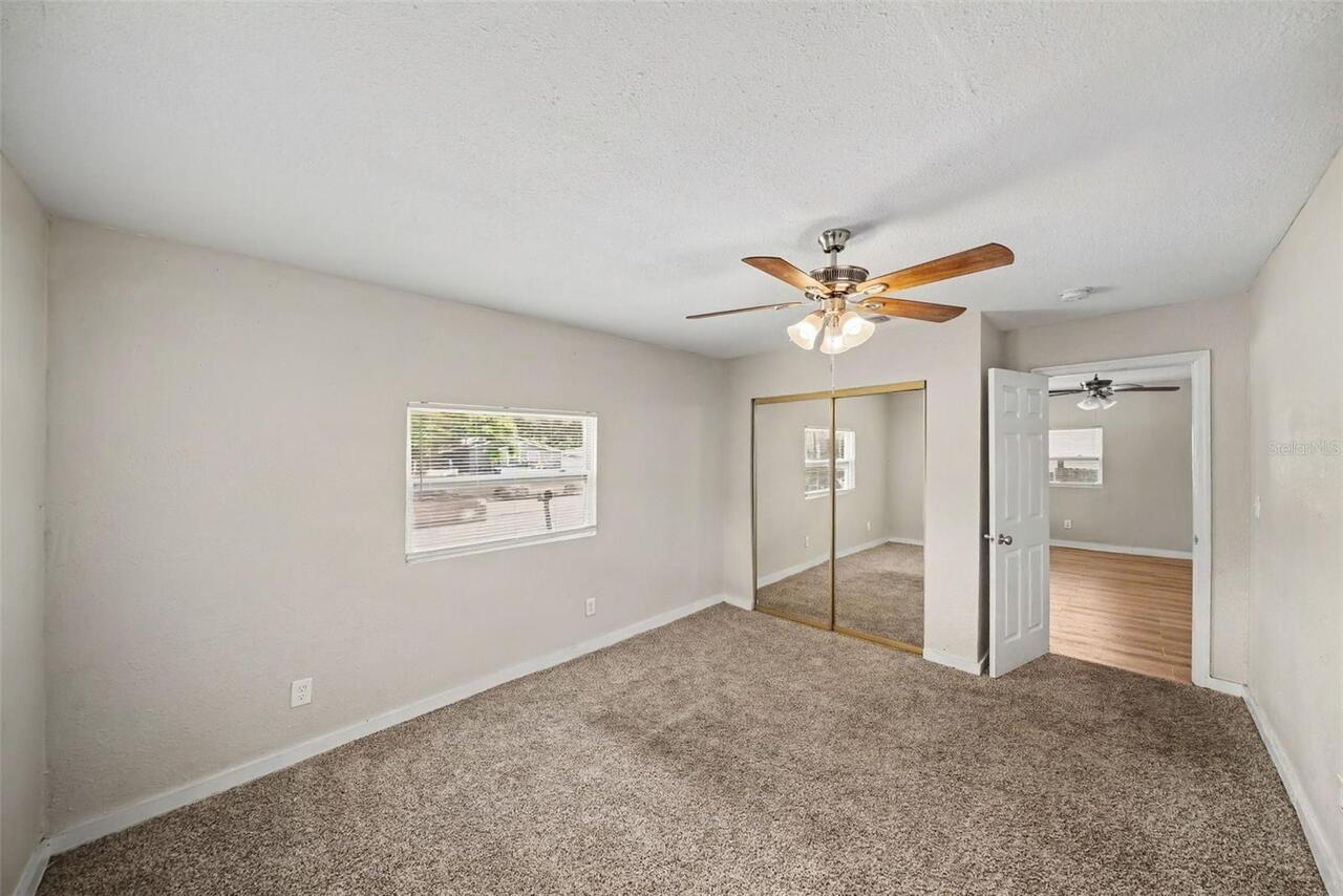 Listing Photo 14