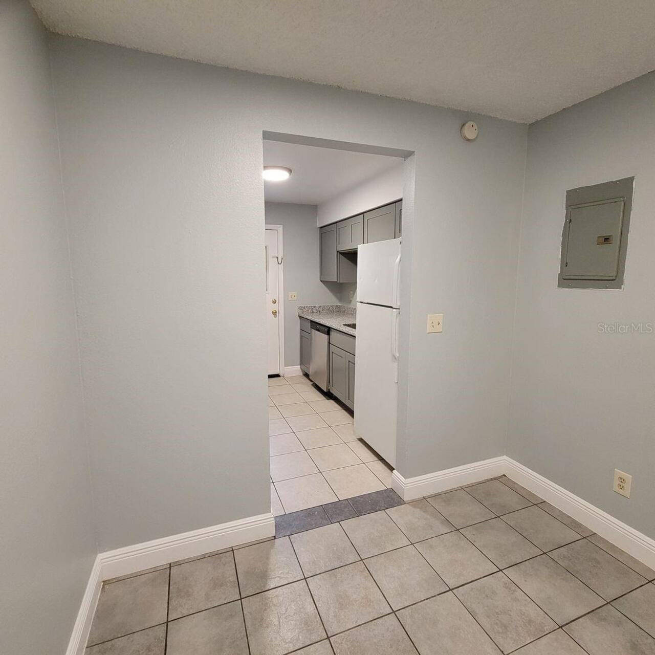 Listing Photo 8