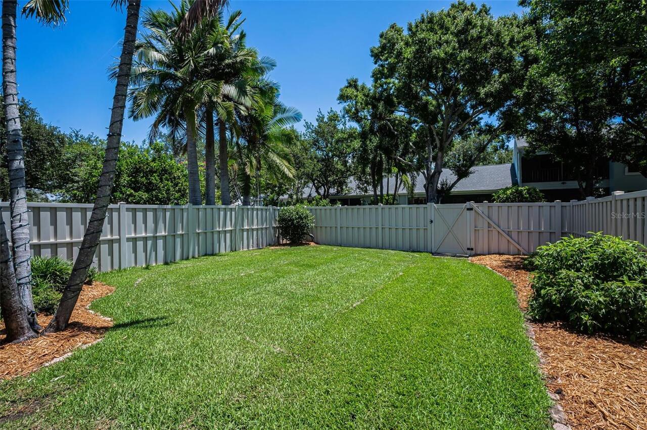 Listing Photo 17