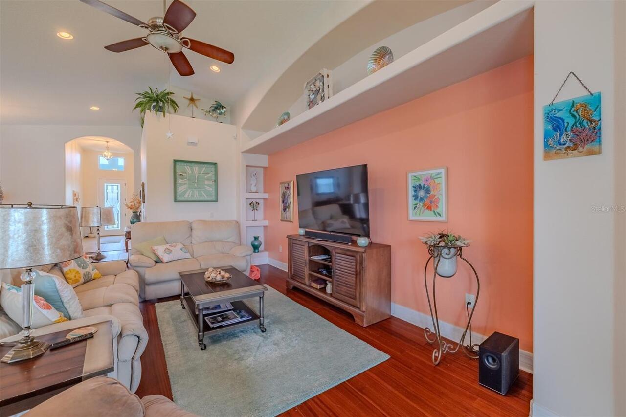 Listing Photo 17
