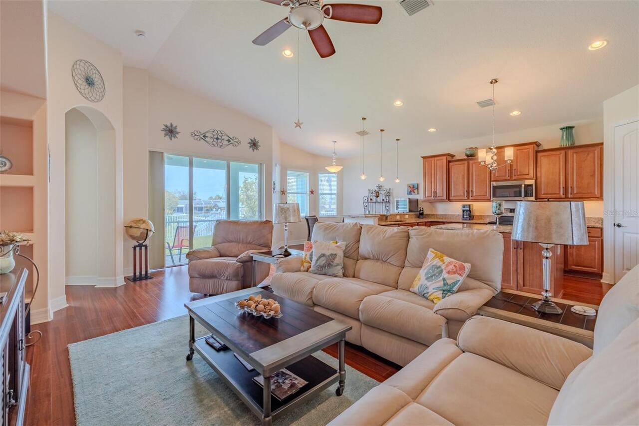 Listing Photo 18