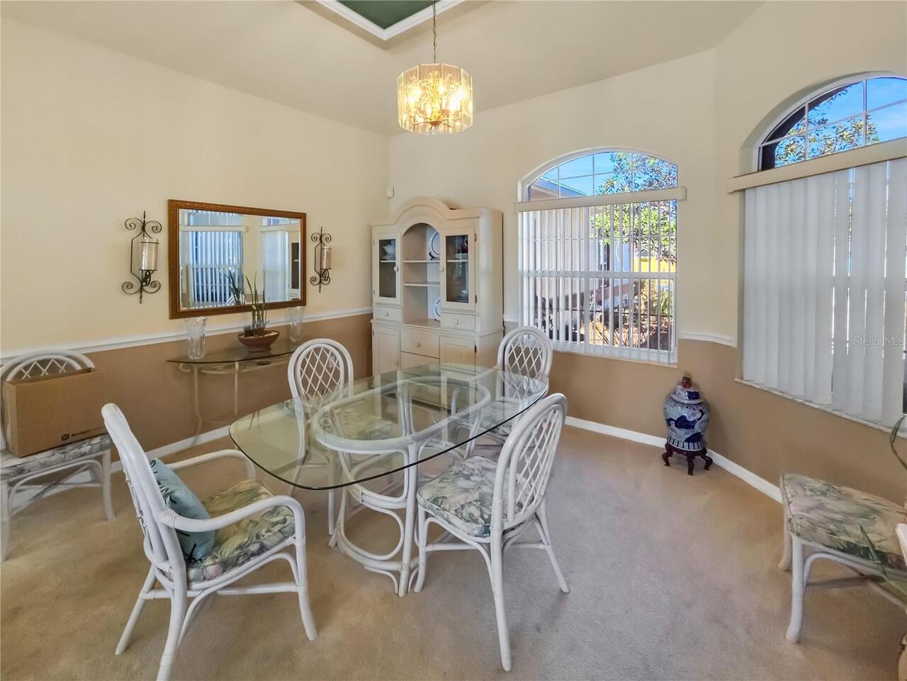 Listing Photo 11