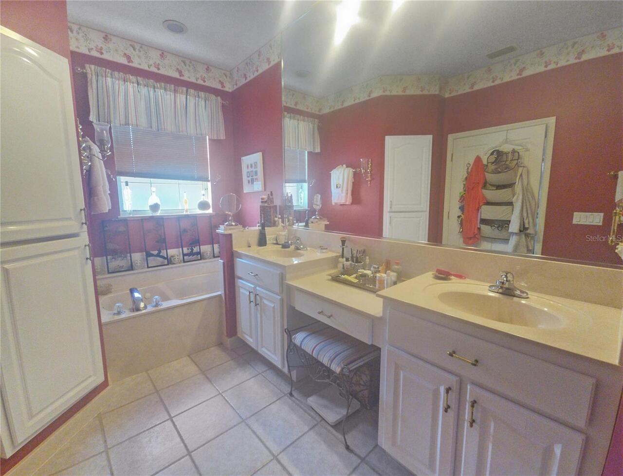Listing Photo 18
