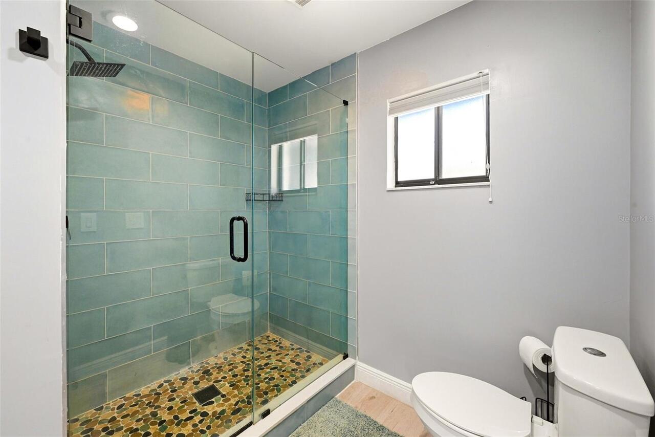 Listing Photo 22