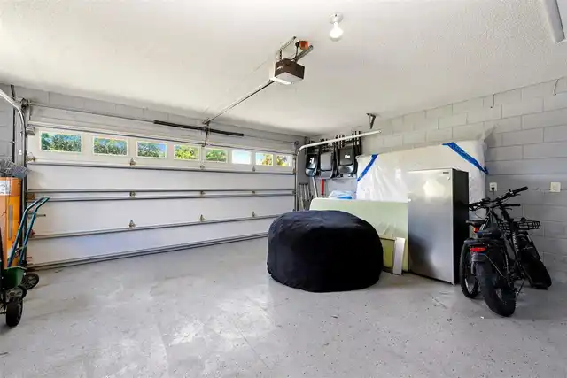 Listing Photo 33
