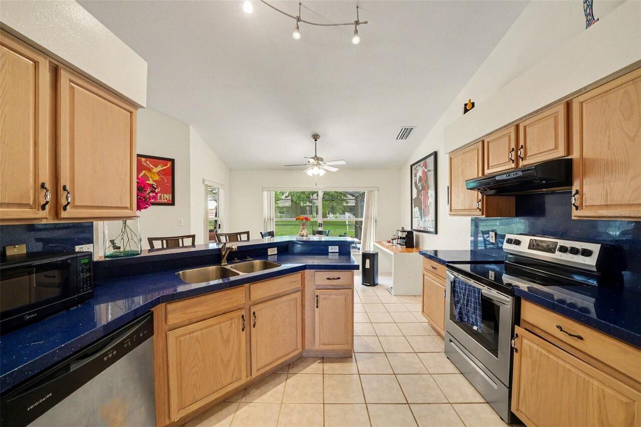 Listing Photo 8