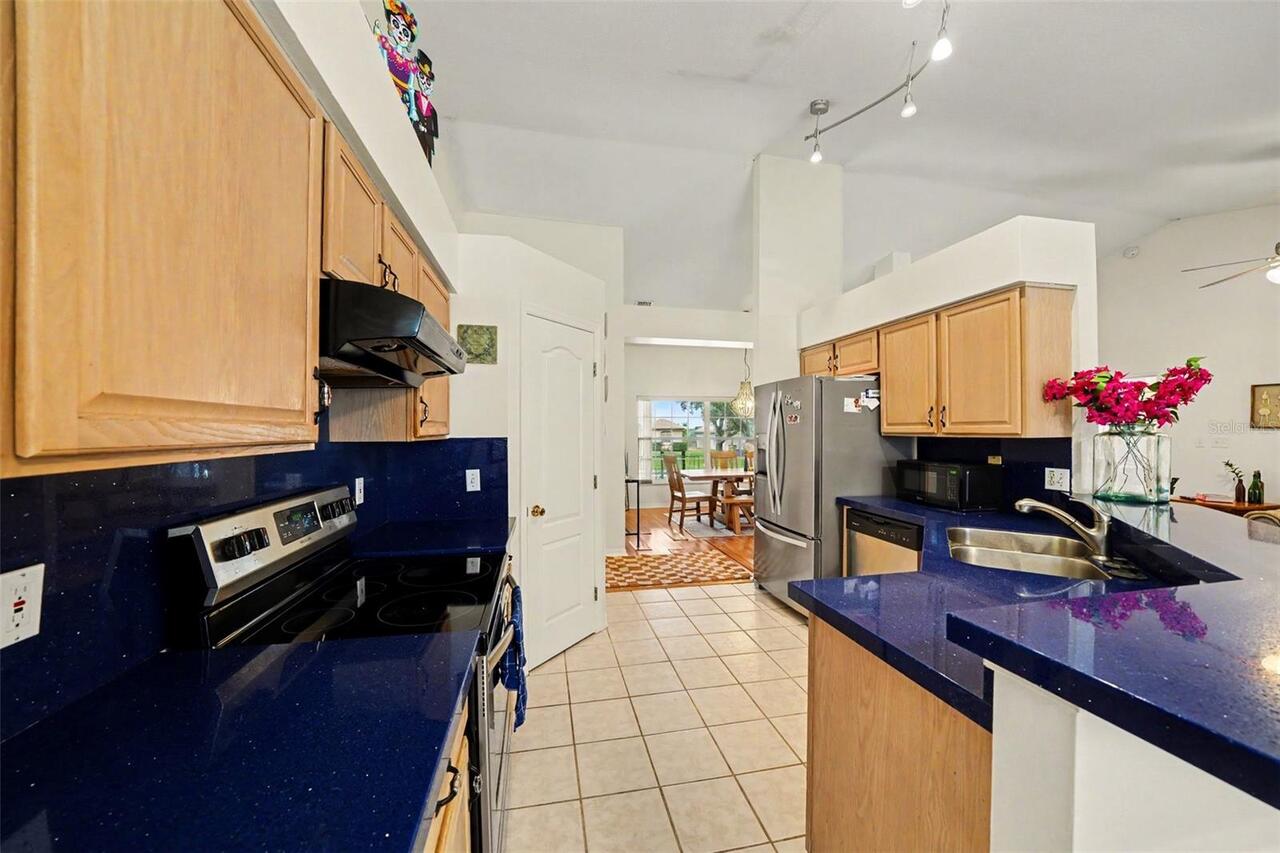 Listing Photo 9
