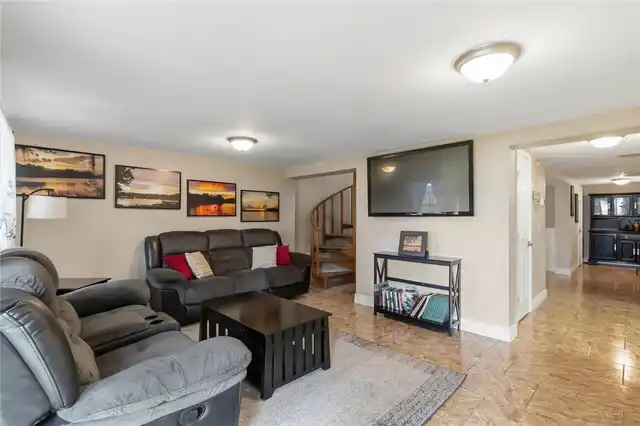 Listing Photo 15