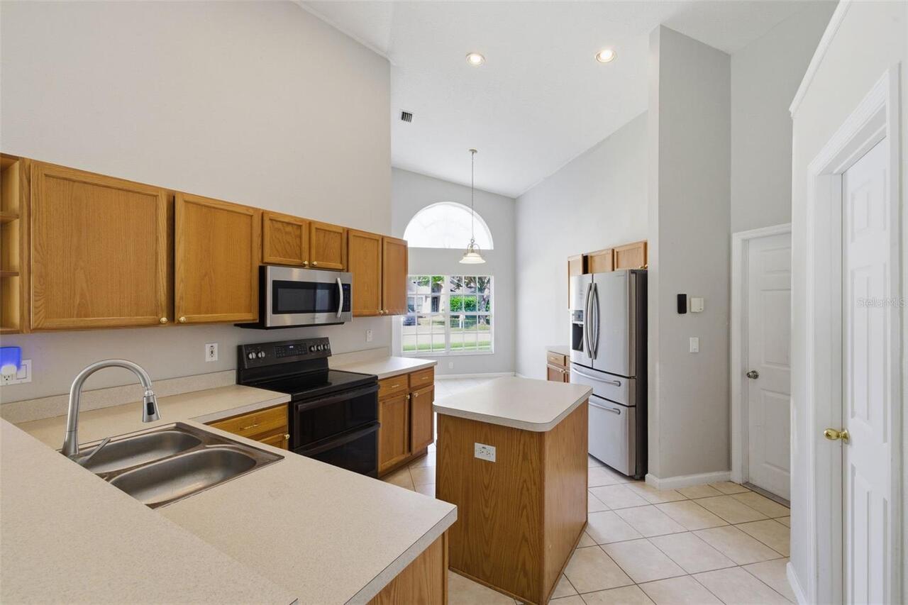 Listing Photo 10