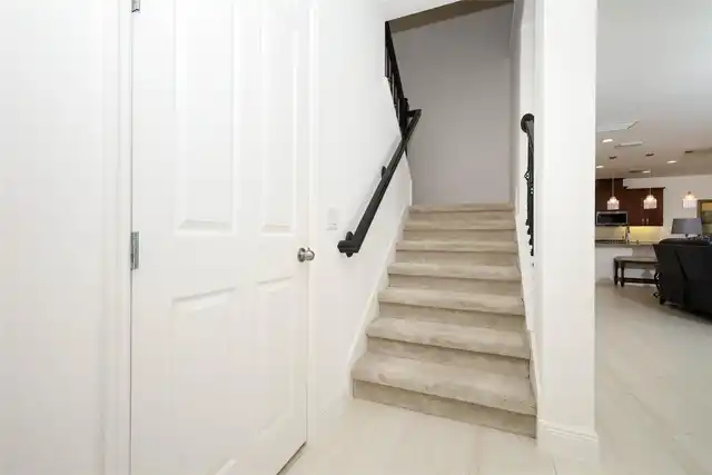 Listing Photo 24