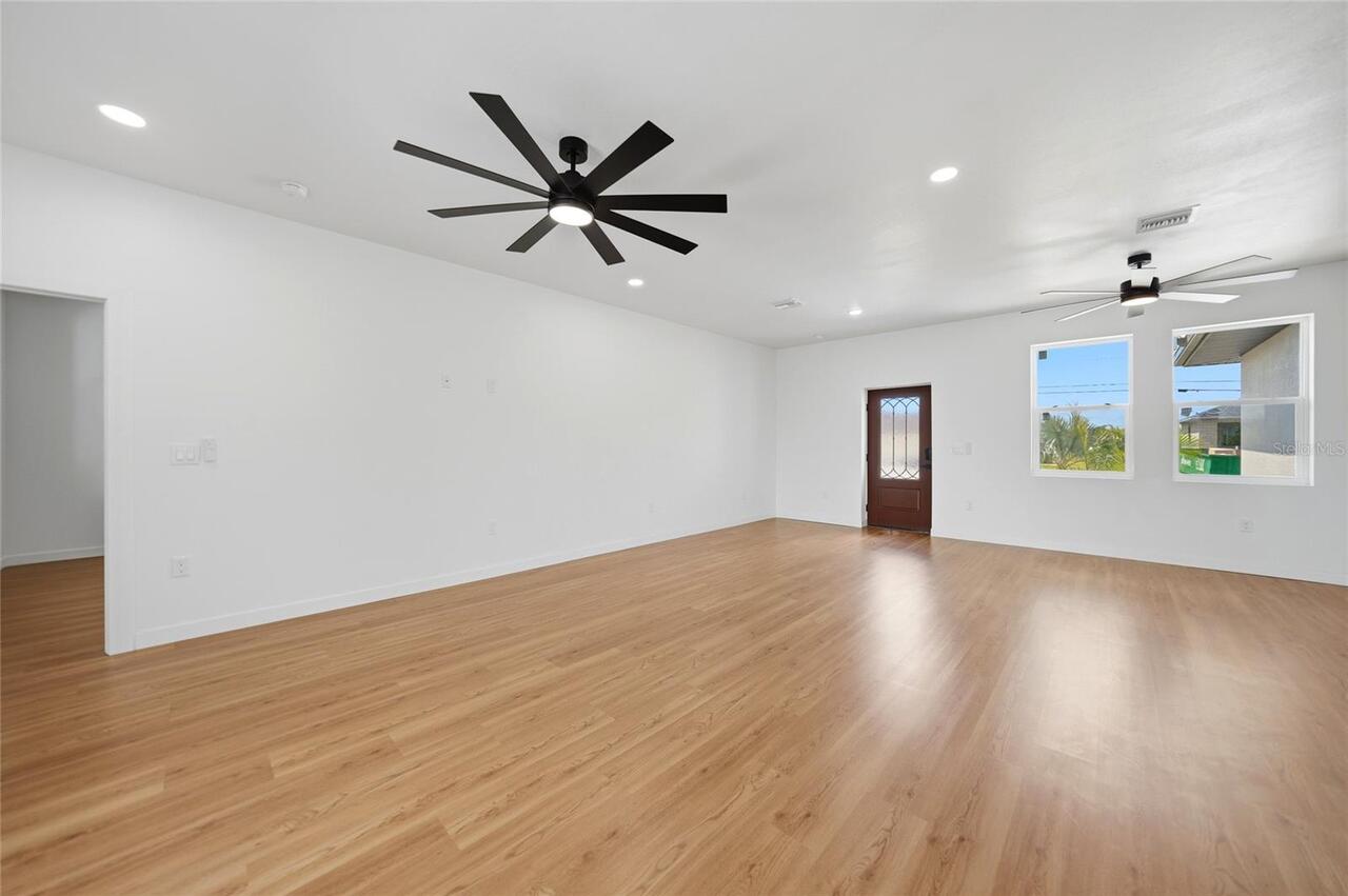 Listing Photo 9