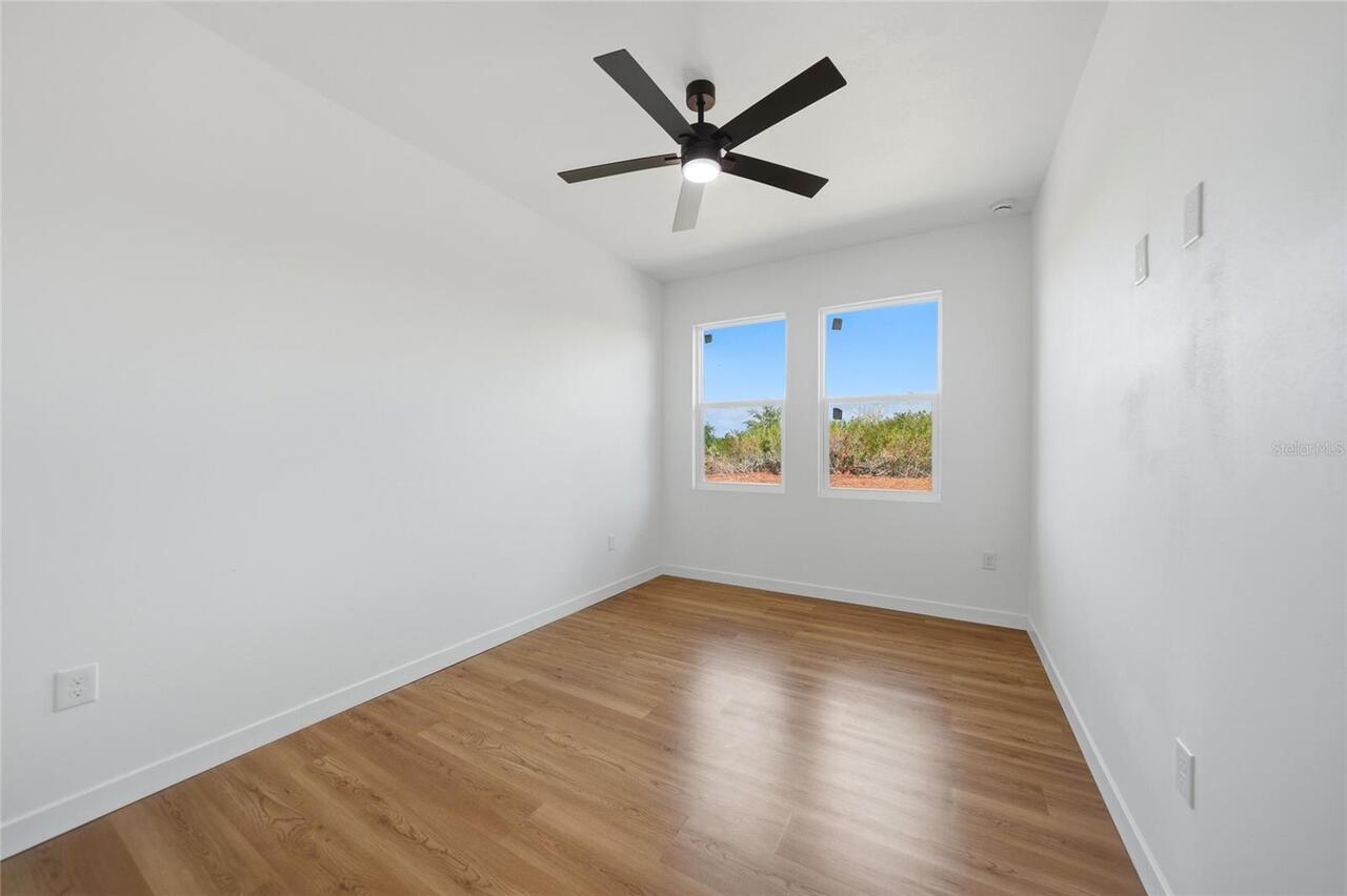 Listing Photo 34