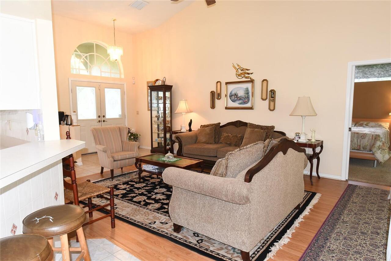 Listing Photo 11
