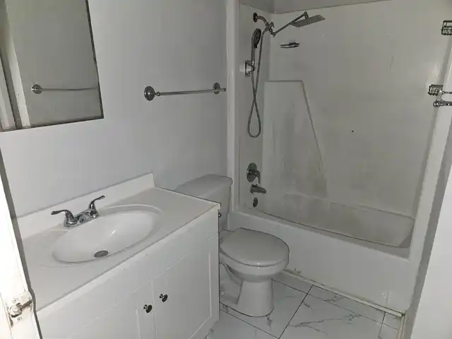 Listing Photo 17