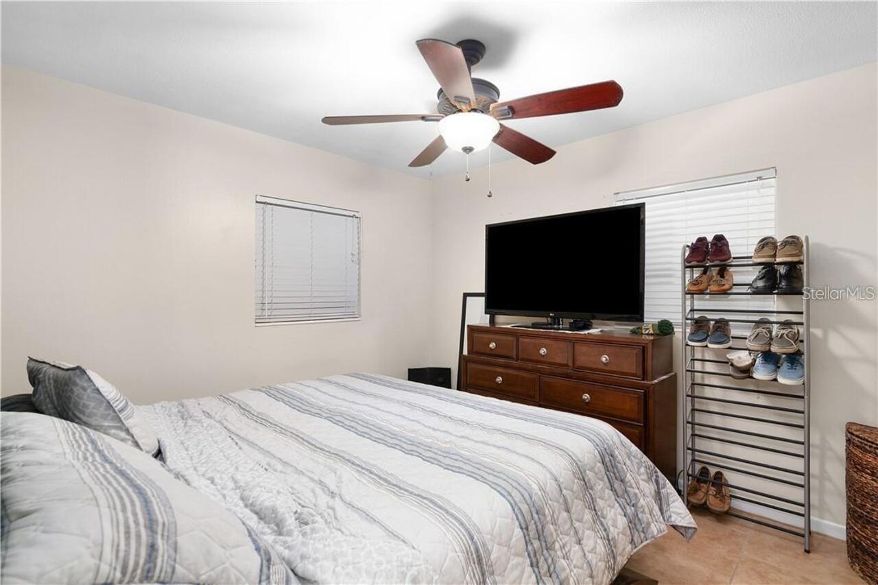 Listing Photo 9