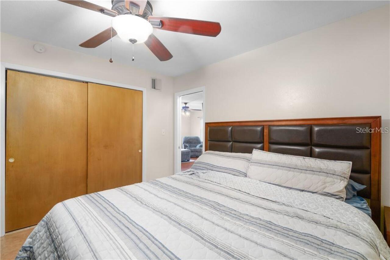 Listing Photo 10