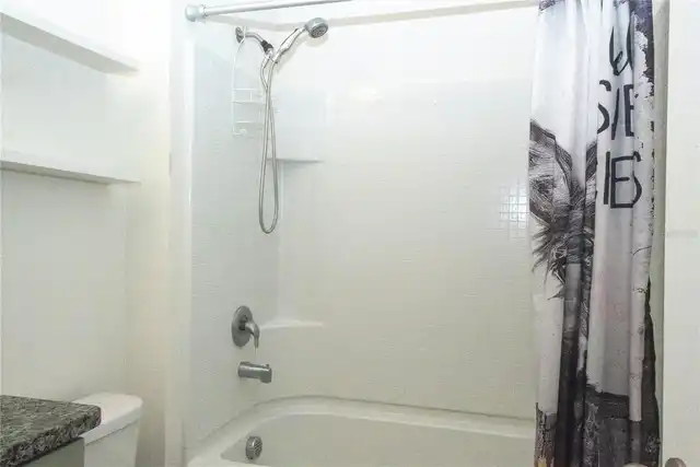 Listing Photo 21