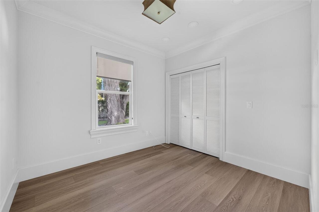 Listing Photo 23
