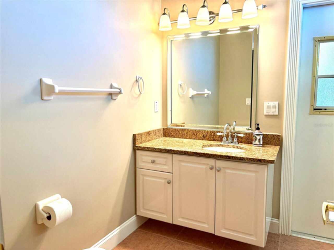 Listing Photo 33