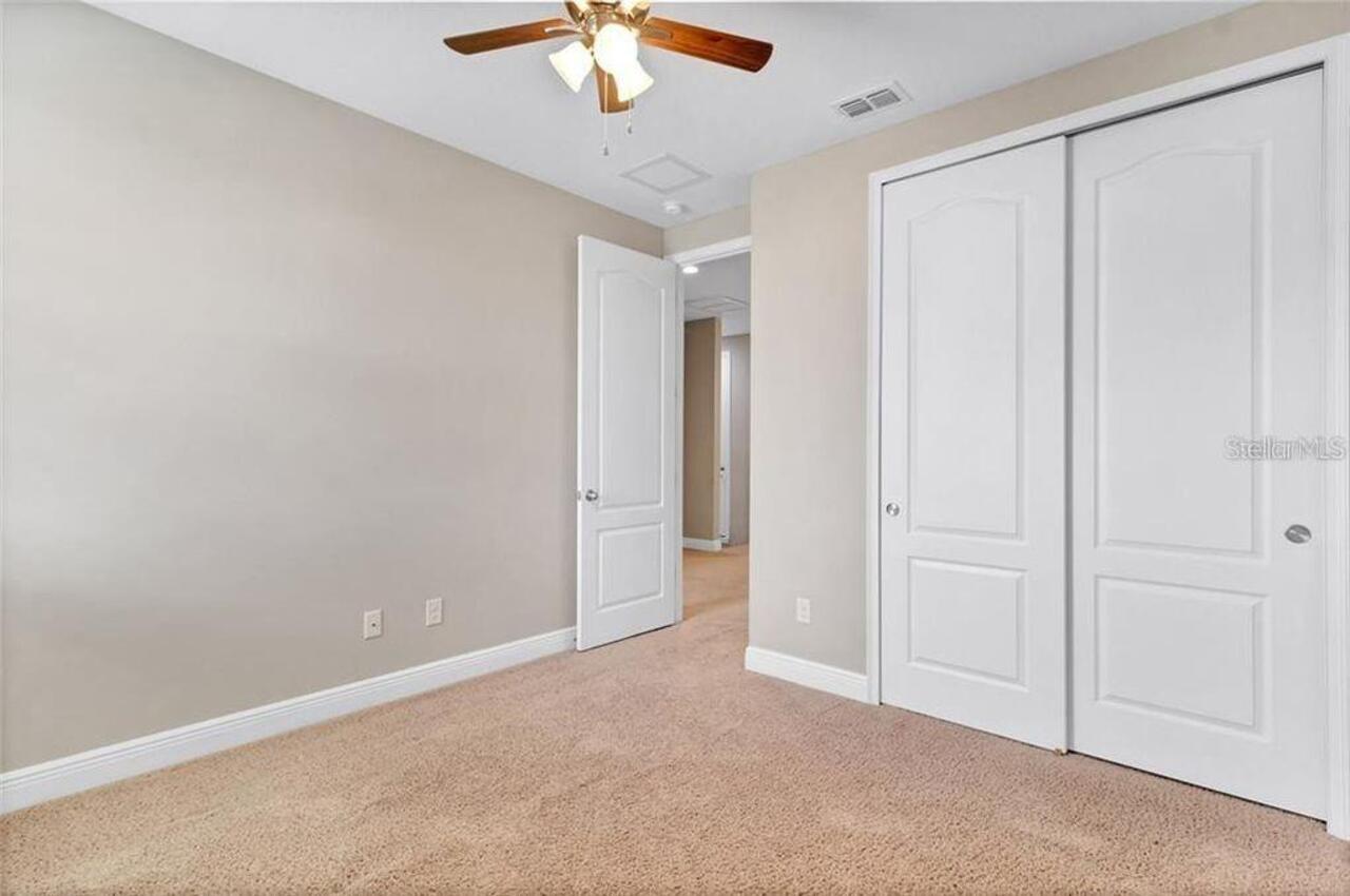 Listing Photo 12