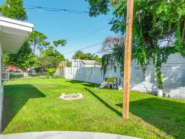 Listing Photo 38