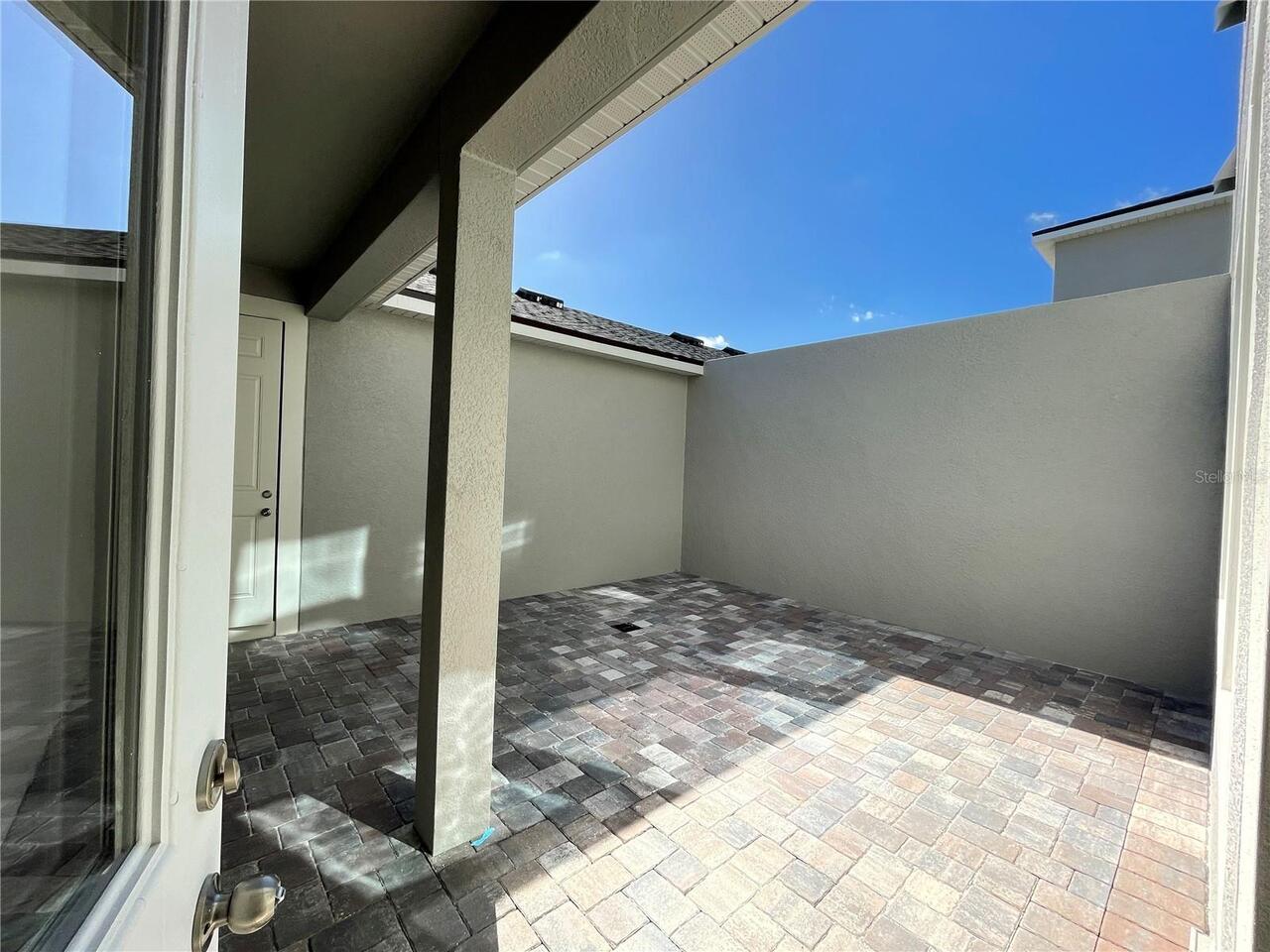 Listing Photo 10