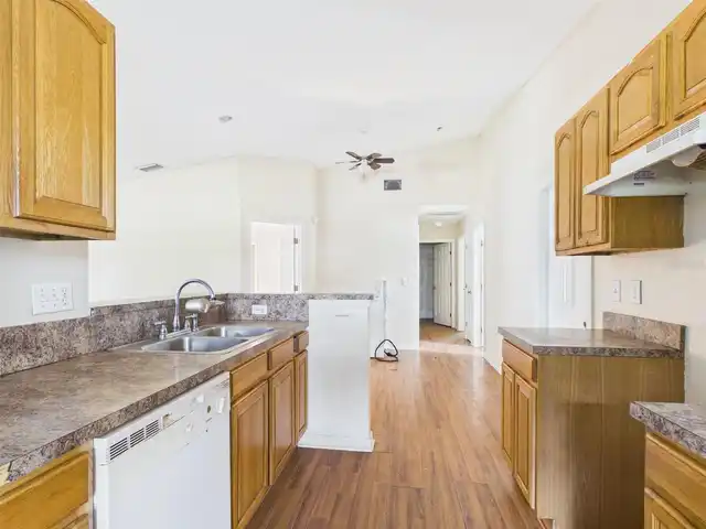 Listing Photo 13
