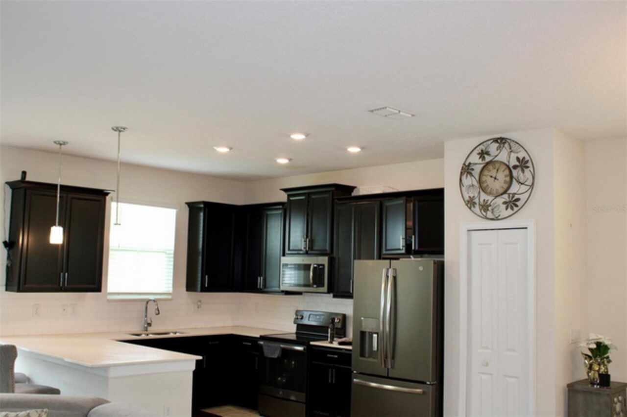 Listing Photo 8