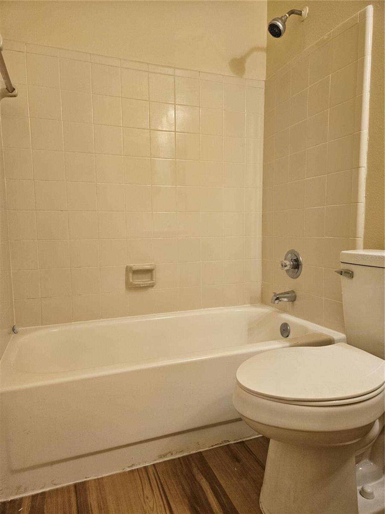Listing Photo 14