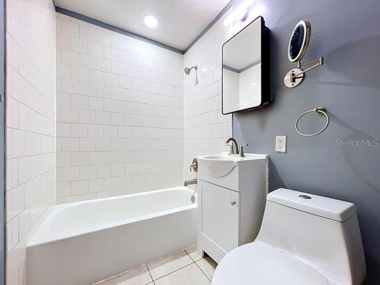 Listing Photo 10