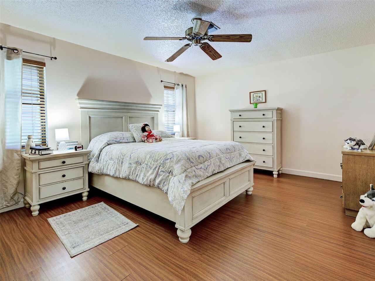 Listing Photo 28
