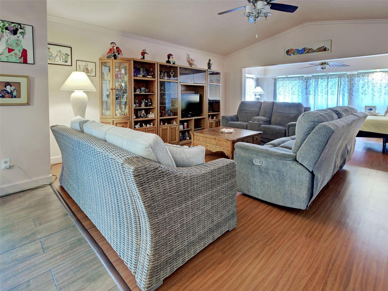 Listing Photo 37