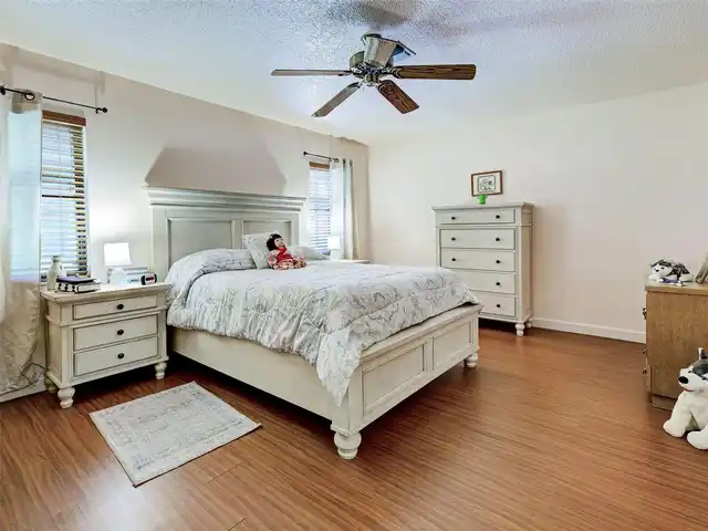 Listing Photo 28