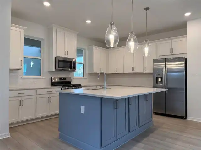 Listing Photo 8