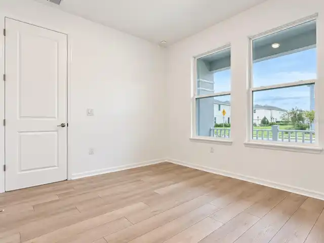 Listing Photo 23