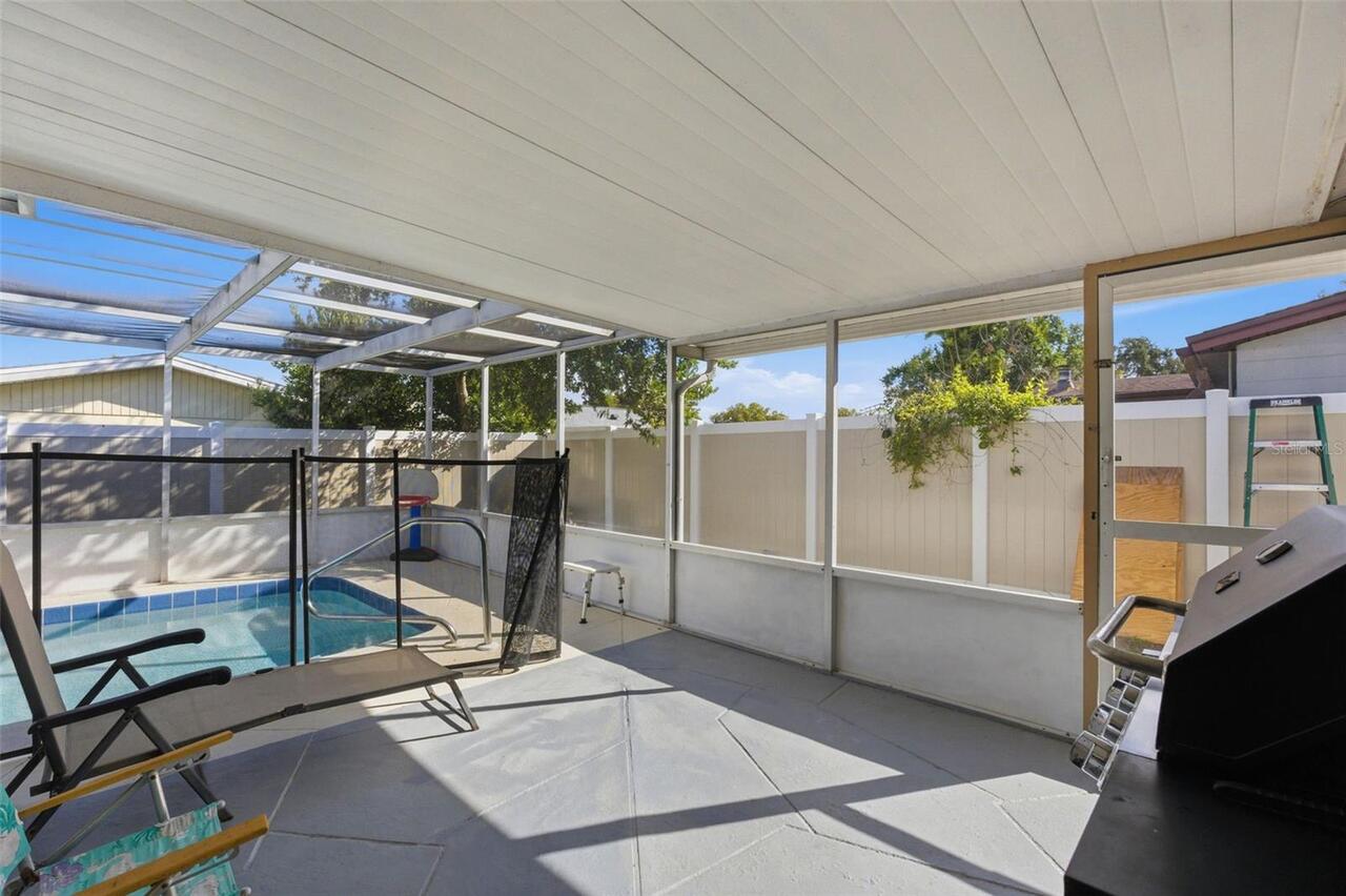 Listing Photo 12
