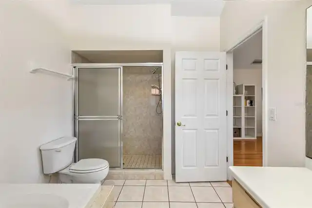 Listing Photo 17